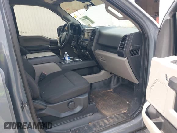 ✅ 2020 Ford F-150 XL • VIN: 1FTEW1E58LKF52126 • Lot: 43274877. Wystawiony na IAAI z przebiegiem 79 000 mil. Bezpłatny archiwum sprzedaży aukcyjnych z USA i szczegółowy raport historii pojazdu na DreamBid. Zdjęcie 5.