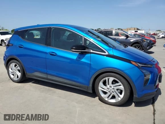 ✅ 2023 Chevrolet Bolt EV 1LT • VIN: 1G1FW6S09P4116530 • Lot: 61739954. Wystawiony na Copart z przebiegiem 48 707 mil. Bezpłatny archiwum sprzedaży aukcyjnych z USA i szczegółowy raport historii pojazdu na DreamBid. Zdjęcie 4.