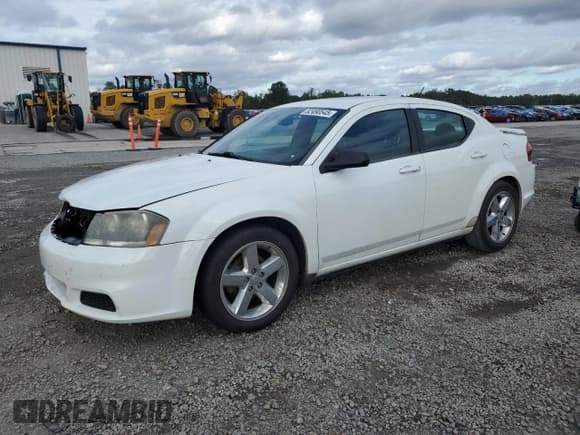 ✅ 2013 Dodge Avenger SE V6 • VIN: 1C3CDZAG6DN769049 • Лот: 82490545. Опубликован ранее на Copart с пробегом 130 194 миль. Бесплатный доступ к архиву аукционных продаж из США и подробный отчёт об истории автомобиля на DreamBid. Изображение 1.
