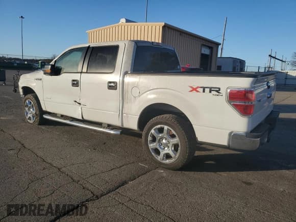 ✅ 2014 Ford F-150 XL • VIN: 1FTFW1ETXEFC76367 • Lot: 91965545. Wystawiony na Copart z przebiegiem 240 969 mil. Bezpłatny archiwum sprzedaży aukcyjnych z USA i szczegółowy raport historii pojazdu na DreamBid. Zdjęcie 2.