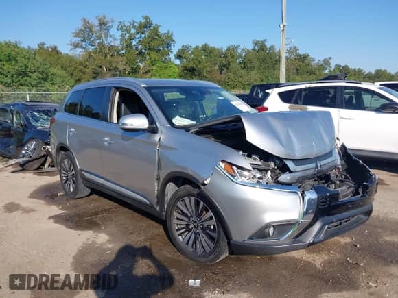 2020 Mitsubishi Outlander SE с VIN JA4AD3A39LJ000994, выставлен на аукционе IAAI как лот 43350600 с пробегом 100 235 миль миль и . История ставок и продаж доступна на DreamBid. Изображение 1.