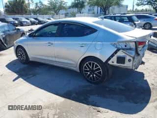 2017 Hyundai Elantra SE z VIN 5NPD74LF2HH196932, wystawiony jako IAAI lot #43449686 z przebiegiem 120 567 mil mil oraz . Historia ofert i sprzedaży dostępna na DreamBid. Obrazek 3.