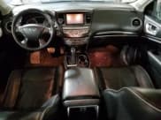 ✅ 2019 Infiniti QX60 Pure • VIN: 5N1DL0MM3KC505775 • Лот: 42746875. Опубликован ранее на Copart с пробегом 147 687 миль. Бесплатный доступ к архиву аукционных продаж из США и подробный отчёт об истории автомобиля на DreamBid. Изображение 8.