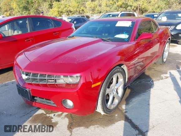 ✅ 2013 Chevrolet Camaro LT • VIN: 2G1FC1E38D9138528 • Lot: 43732906. Wystawiony na IAAI z przebiegiem 121 100 mil. Bezpłatny archiwum sprzedaży aukcyjnych z USA i szczegółowy raport historii pojazdu na DreamBid. Zdjęcie 2.