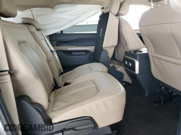 ✅ 2023 Ford Expedition Max Limited • VIN: 1FMJK2A85PEA07324 • Lot: 47500295. Wystawiony na Copart z przebiegiem 38 725 mil. Bezpłatny archiwum sprzedaży aukcyjnych z USA i szczegółowy raport historii pojazdu na DreamBid. Zdjęcie 11.