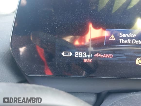 ✅ 2025 Chevrolet Silverado EV Extended Range LT • VIN: 1GC10ZED3SU400618 • Лот: 43818345. Опубликован ранее на IAAI с пробегом 3 101 миль. Бесплатный доступ к архиву аукционных продаж из США и подробный отчёт об истории автомобиля на DreamBid. Изображение 17.