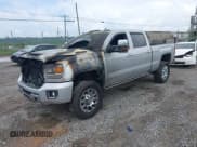 ✅ 2017 GMC Sierra 2500HD Denali • VIN: 1GT12UEY0HF222650 • Лот: 42445831. Опубликован ранее на IAAI с пробегом Не указан. Бесплатный доступ к архиву аукционных продаж из США и подробный отчёт об истории автомобиля на DreamBid. Изображение 2.