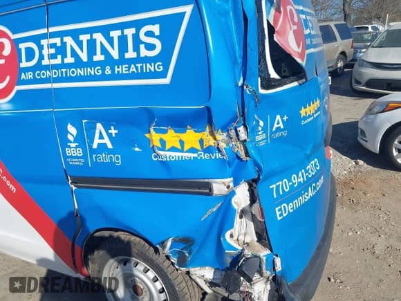 ✅ 2018 Nissan NV200 S • VIN: 3N6CM0KN6JK705368 • Lot: 41422665. Listed on IAAI with 65,873 mi. Free auction sales archive from the USA and detailed vehicle history report at DreamBid. Image 19.