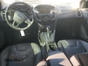 ✅ 2016 Ford Focus Titanium • VIN: 1FADP3J24GL273777 • Lot: 86824125. Wystawiony na Copart z przebiegiem 161 751 mil. Bezpłatny archiwum sprzedaży aukcyjnych z USA i szczegółowy raport historii pojazdu na DreamBid. Zdjęcie 8.