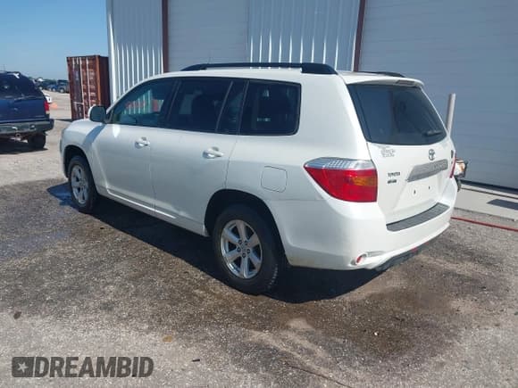 ✅ 2009 Toyota Highlander • VIN: JTEDS41A192074342 • Lot: 42656207. Listed on IAAI with 245,450 mi. Free auction sales archive from the USA and detailed vehicle history report at DreamBid. Image 3.