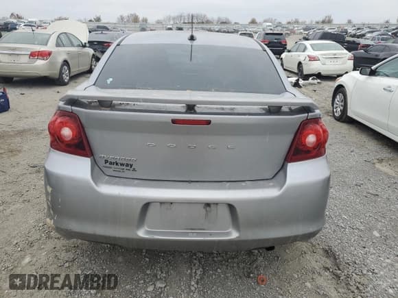 ✅ 2013 Dodge Avenger SE • VIN: 1C3CDZAB2DN534801 • Лот: 82058024. Опубликован ранее на Copart с пробегом 200 209 миль. Бесплатный доступ к архиву аукционных продаж из США и подробный отчёт об истории автомобиля на DreamBid. Изображение 6.