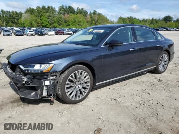 ✅ 2019 Audi A8 • VIN: WAU8DAF8XKN005705 • Лот: 55608304. Опубликован ранее на Copart с пробегом 53 625 миль. Бесплатный доступ к архиву аукционных продаж из США и подробный отчёт об истории автомобиля на DreamBid. Изображение 1.