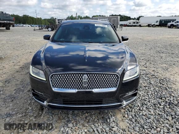✅ 2019 Lincoln Continental Select • VIN: 1LN6L9SK8K5605776 • Lot: 62071464. Listed on Copart with 55,379 mi. Free auction sales archive from the USA and detailed vehicle history report at DreamBid. Image 5.