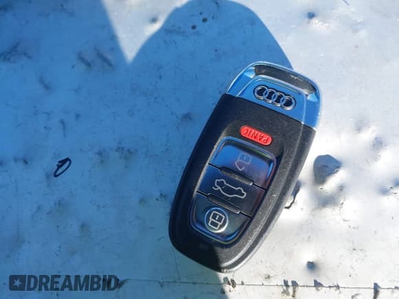 ✅ 2014 Audi A5 Premium • VIN: WAUGFAFR3EA055713 • Lot: 41231540. Wystawiony na IAAI z przebiegiem 63 323 mil. Bezpłatny archiwum sprzedaży aukcyjnych z USA i szczegółowy raport historii pojazdu na DreamBid. Zdjęcie 11.