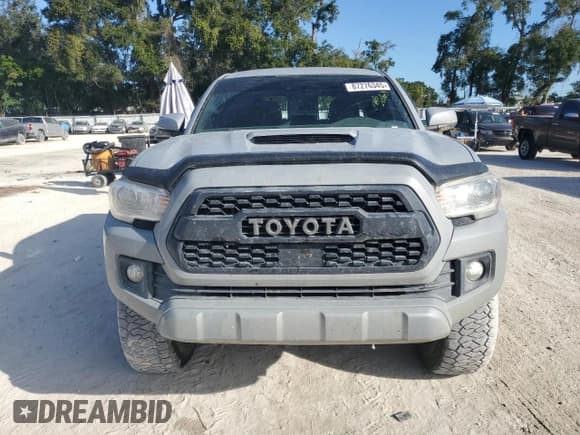 ✅ 2018 Toyota Tacoma TRD Sport • VIN: 3TMCZ5AN8JM123196 • Lot: 87276345. Listed on Copart with 110,078 mi. Free auction sales archive from the USA and detailed vehicle history report at DreamBid. Image 5.