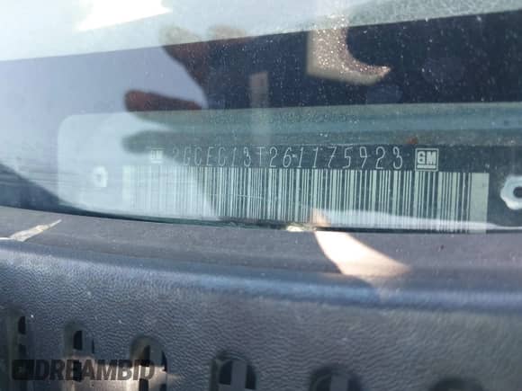 2006 Chevrolet Silverado 1500 LT1 z VIN 2GCEC13T261175923, wystawiony jako IAAI lot #43088575 z przebiegiem 463 390 mil mil oraz . Historia ofert i sprzedaży dostępna na DreamBid. Obrazek 9.