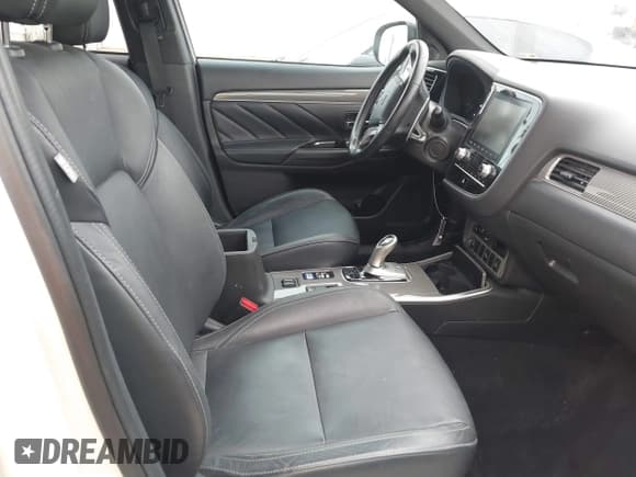 ✅ 2022 Mitsubishi Outlander SEL • VIN: JA4J2VA72NZ022134 • Лот: 41590731. Опубликован ранее на IAAI с пробегом 40 055 миль. Бесплатный доступ к архиву аукционных продаж из США и подробный отчёт об истории автомобиля на DreamBid. Изображение 5.