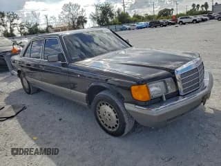✅ 1987 Mercedes-Benz 420 SEL • VIN: WDBCA35D2HA318939 • Lot: 94108105. Wystawiony na Copart z przebiegiem 99 920 mil. Bezpłatny archiwum sprzedaży aukcyjnych z USA i szczegółowy raport historii pojazdu na DreamBid. Zdjęcie 4.
