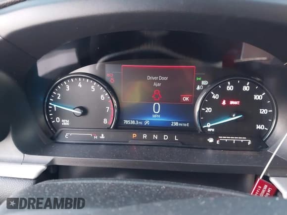 ✅ 2023 Ford Explorer XLT • VIN: 1FMSK8DH2PGB75512 • Lot: 43828683. Wystawiony na IAAI z przebiegiem 78 538 mil. Bezpłatny archiwum sprzedaży aukcyjnych z USA i szczegółowy raport historii pojazdu na DreamBid. Zdjęcie 7.