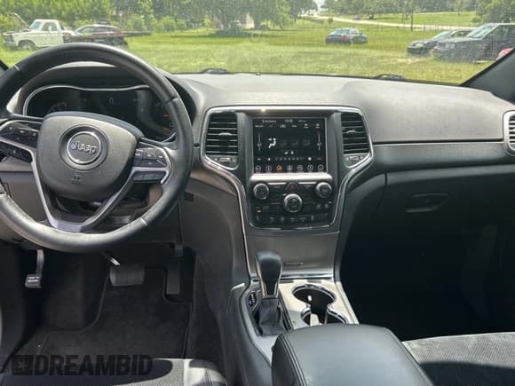 ✅ 2018 Jeep Grand Cherokee Altitude • VIN: 1C4RJEAG6JC380345 • Lot: 60906335. Listed on Copart with 79,301 mi. Free auction sales archive from the USA and detailed vehicle history report at DreamBid. Image 9.
