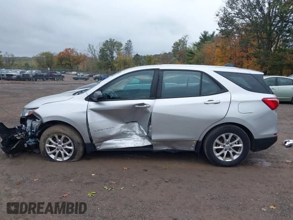 ✅ 2020 Chevrolet Equinox LS • VIN: 3GNAXHEV7LS722167 • Lot: 43516514. Wystawiony na IAAI z przebiegiem 65 386 mil. Bezpłatny archiwum sprzedaży aukcyjnych z USA i szczegółowy raport historii pojazdu na DreamBid. Zdjęcie 15.
