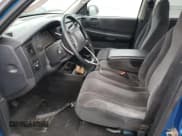 ✅ 2001 Dodge Dakota Sport • VIN: 1B7GL2AN61S121956 • Lot: 39479144. Wystawiony na Copart z przebiegiem 216 444 mil. Bezpłatny archiwum sprzedaży aukcyjnych z USA i szczegółowy raport historii pojazdu na DreamBid. Zdjęcie 7.