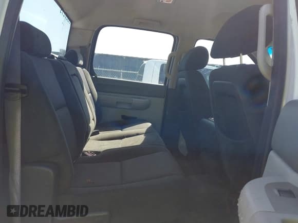 ✅ 2011 Chevrolet Silverado 2500HD Work Truck • VIN: 1GC1KVCGXBF195996 • Лот: 42003273. Опубликован ранее на IAAI с пробегом 274 178 миль. Бесплатный доступ к архиву аукционных продаж из США и подробный отчёт об истории автомобиля на DreamBid. Изображение 8.