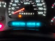 ✅ 2006 Chevrolet Silverado 2500HD LT1 • VIN: 1GCHK29UX6E263400 • Lot: 43512984. Wystawiony na IAAI z przebiegiem 185 395 mil. Bezpłatny archiwum sprzedaży aukcyjnych z USA i szczegółowy raport historii pojazdu na DreamBid. Zdjęcie 15.