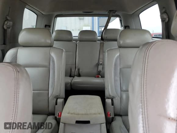 ✅ 2008 Chrysler Aspen Limited • VIN: 1A8HX582X8F105082 • Lot: 71066075. Wystawiony na Copart z przebiegiem 244 522 mil. Bezpłatny archiwum sprzedaży aukcyjnych z USA i szczegółowy raport historii pojazdu na DreamBid. Zdjęcie 10.