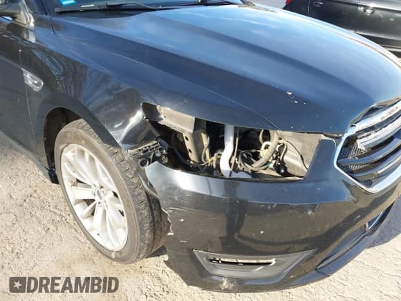 ✅ 2017 Ford Taurus Limited • VIN: 1FAHP2F81HG115139 • Lot: 43545390. Listed on IAAI with 140,869 mi. Free auction sales archive from the USA and detailed vehicle history report at DreamBid. Image 6.