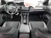 ✅ 2017 Honda Accord Sport • VIN: 1HGCR2F69HA017137 • Lot: 84373995. Wystawiony na Copart z przebiegiem 148 299 mil. Bezpłatny archiwum sprzedaży aukcyjnych z USA i szczegółowy raport historii pojazdu na DreamBid. Zdjęcie 8.