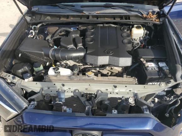 ✅ 2016 Toyota 4Runner Limited • VIN: JTEBU5JR0G5287677 • Lot: 85691205. Listed on Copart with 86,666 mi. Free auction sales archive from the USA and detailed vehicle history report at DreamBid. Image 12.