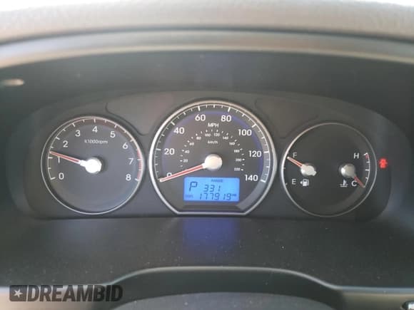 ✅ 2010 Hyundai Santa Fe GLS • VIN: 5NMSG3AB4AH393427 • Лот: 82356455. Опубликован ранее на Copart с пробегом 177 919 миль. Бесплатный доступ к архиву аукционных продаж из США и подробный отчёт об истории автомобиля на DreamBid. Изображение 9.