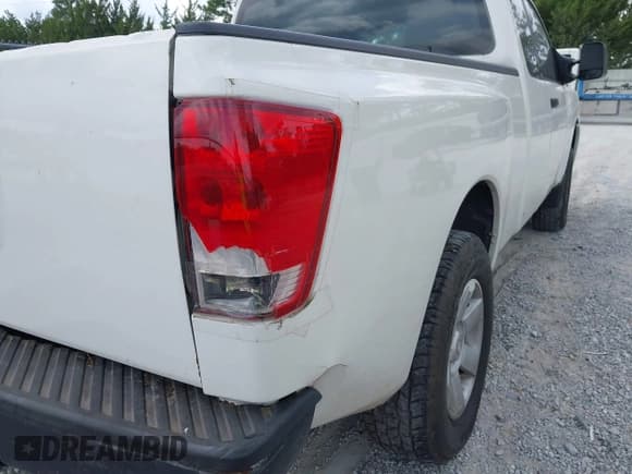 ✅ 2008 Nissan Titan XE • VIN: 1N6BA06C78N328888 • Lot: 42354427. Listed on IAAI with 232,357 mi. Free auction sales archive from the USA and detailed vehicle history report at DreamBid. Image 6.