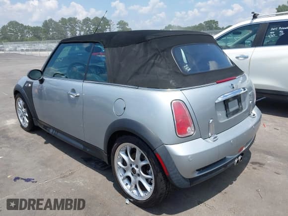 ✅ 2007 MINI Convertible S • VIN: WMWRH33597TJ43981 • Lot: 42626239. Listed on IAAI with 78,629 mi. Free auction sales archive from the USA and detailed vehicle history report at DreamBid. Image 3.