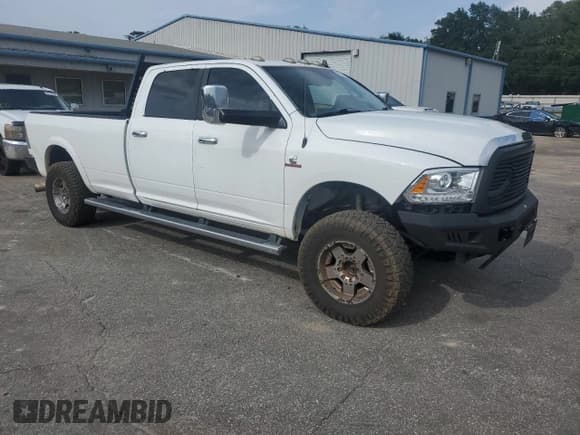 ✅ 2016 Ram 3500 Laramie • VIN: 3C63R3JL2GG176512 • Lot: 62492675. Wystawiony na Copart z przebiegiem 231 110 mil. Bezpłatny archiwum sprzedaży aukcyjnych z USA i szczegółowy raport historii pojazdu na DreamBid. Zdjęcie 4.