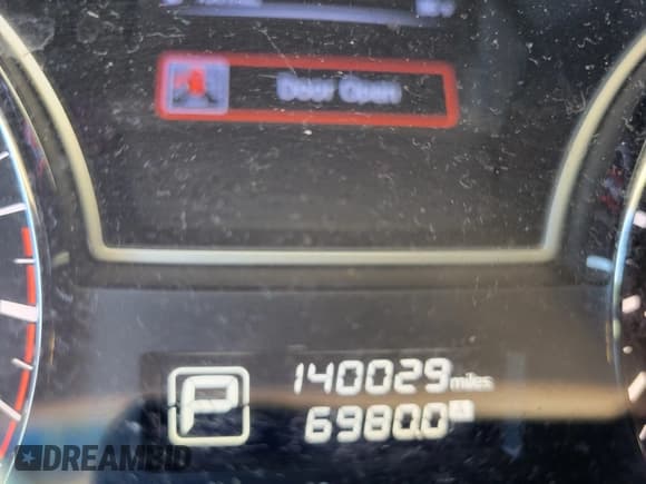 ✅ 2014 Nissan Pathfinder S • VIN: 5N1AR2MNXEC650905 • Lot: 42340137. Wystawiony na IAAI z przebiegiem 140 029 mil. Bezpłatny archiwum sprzedaży aukcyjnych z USA i szczegółowy raport historii pojazdu na DreamBid. Zdjęcie 7.