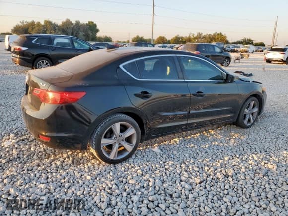 ✅ 2015 Acura ILX • VIN: 19VDE1F32FE000326 • Lot: 84052945. Listed on Copart with 129,866 mi. Free auction sales archive from the USA and detailed vehicle history report at DreamBid. Image 3.