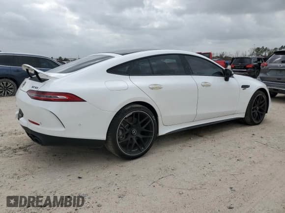 ✅ 2024 Mercedes-Benz AMG GT 53 • VIN: W1K7X6BB8RV000216 • Lot: 48496305. Wystawiony na Copart z przebiegiem 7 421 mil. Bezpłatny archiwum sprzedaży aukcyjnych z USA i szczegółowy raport historii pojazdu na DreamBid. Zdjęcie 3.