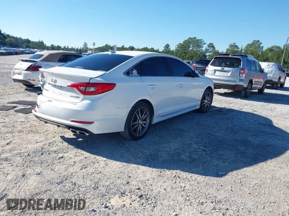 ✅ 2017 Hyundai Sonata Sport • VIN: 5NPE34ABXHH578691 • Lot: 43594159. Listed on IAAI with 99,951 mi. Free auction sales archive from the USA and detailed vehicle history report at DreamBid. Image 4.