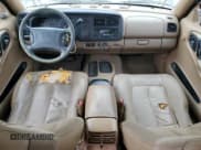 ✅ 1999 Dodge Durango • VIN: 1B4HR28ZXXF546753 • Lot: 60443385. Wystawiony na Copart z przebiegiem 171 878 mil. Bezpłatny archiwum sprzedaży aukcyjnych z USA i szczegółowy raport historii pojazdu na DreamBid. Zdjęcie 8.