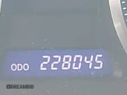 ✅ 2013 Lexus IS 250 • VIN: JTHBF5C24D5188448 • Lot: 43661325. Wystawiony na IAAI z przebiegiem 228 045 mil. Bezpłatny archiwum sprzedaży aukcyjnych z USA i szczegółowy raport historii pojazdu na DreamBid. Zdjęcie 15.