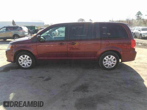 ✅ 2017 Dodge Grand Caravan SE • VIN: 2C4RDGBG0HR767976 • Lot: 41830857. Wystawiony na IAAI z przebiegiem 247 659 mil. Bezpłatny archiwum sprzedaży aukcyjnych z USA i szczegółowy raport historii pojazdu na DreamBid. Zdjęcie 14.