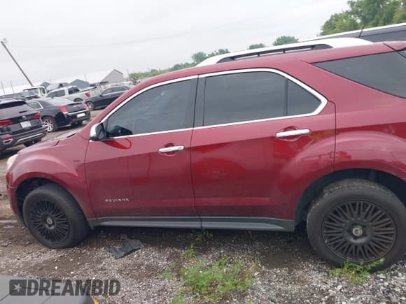 ✅ 2017 Chevrolet Equinox Premier • VIN: 2GNALDEK1H1503718 • Лот: 42862537. Опубликован ранее на IAAI с пробегом 183 796 миль. Бесплатный доступ к архиву аукционных продаж из США и подробный отчёт об истории автомобиля на DreamBid. Изображение 14.