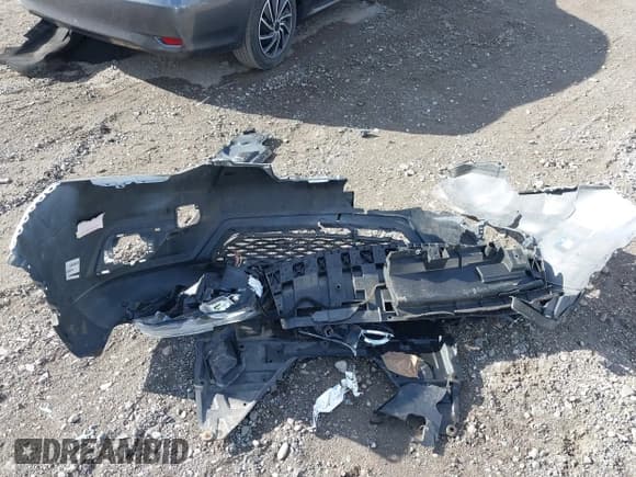 ✅ 2015 Nissan Rogue S • VIN: KNMAT2MV7FP550499 • Lot: 43472039. Listed on IAAI with 139,977 mi. Free auction sales archive from the USA and detailed vehicle history report at DreamBid. Image 12.