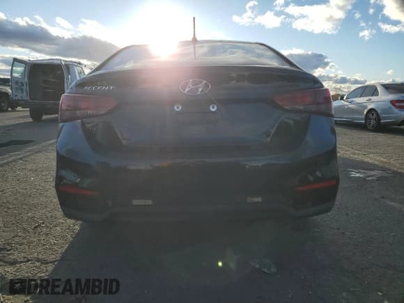 ✅ 2018 Hyundai Accent SE • VIN: 3KPC24A32JE025448 • Лот: 76146174. Опубликован ранее на Copart с пробегом 69 598 миль. Бесплатный доступ к архиву аукционных продаж из США и подробный отчёт об истории автомобиля на DreamBid. Изображение 6.