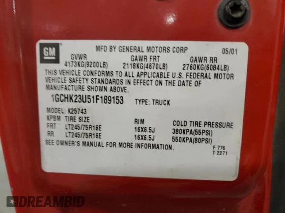 ✅ 2001 Chevrolet Silverado 2500HD LS • VIN: 1GCHK23U51F189153 • Lot: 50323275. Wystawiony na Copart z przebiegiem 190 027 mil. Bezpłatny archiwum sprzedaży aukcyjnych z USA i szczegółowy raport historii pojazdu na DreamBid. Zdjęcie 12.