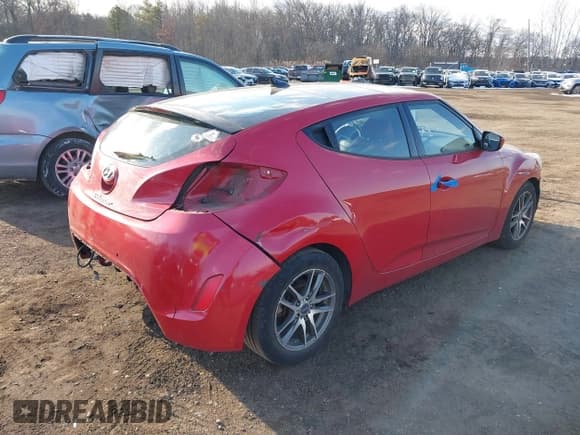 ✅ 2012 Hyundai Veloster w/Gray Int • VIN: KMHTC6AD7CU056647 • Lot: 41434535. Wystawiony na IAAI z przebiegiem 68 691 mil. Bezpłatny archiwum sprzedaży aukcyjnych z USA i szczegółowy raport historii pojazdu na DreamBid. Zdjęcie 4.