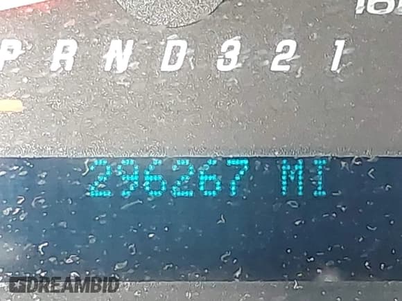 ✅ 2008 Chevrolet Express Cargo • VIN: 1GCGG25C581229661 • Lot: 43583653. Listed on IAAI with 296,267 mi. Free auction sales archive from the USA and detailed vehicle history report at DreamBid. Image 12.