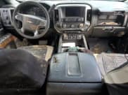 ✅ 2015 Chevrolet Silverado 2500HD LTZ • VIN: 1GC1KWE8XFF108423 • Lot: 62921895. Wystawiony na Copart z przebiegiem 270 548 mil. Bezpłatny archiwum sprzedaży aukcyjnych z USA i szczegółowy raport historii pojazdu na DreamBid. Zdjęcie 8.